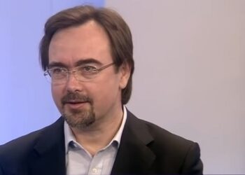 Alin Stoica, prefectul Capitalei: Purtarea măștilor este din nou obligatorie în jurul școlilor