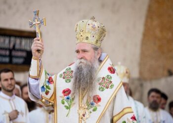 Episcopul Joanikije Micovic a fost întronizat în Muntenegru, sub protecția unor comandouri de poliție