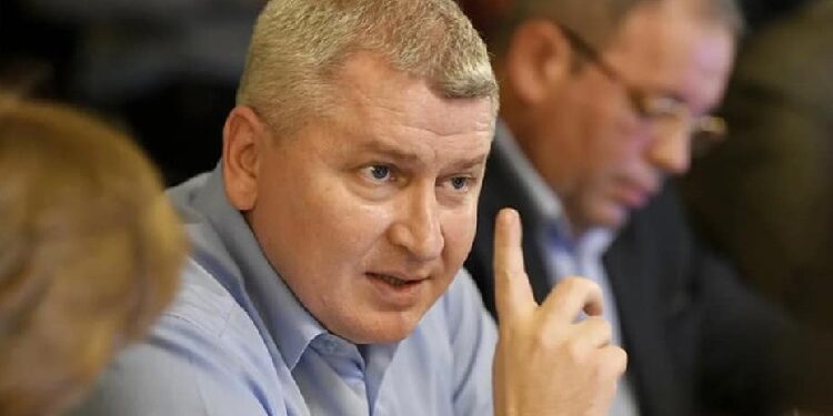 Secretarii de stat și prefecții USR PLUS vor fi demiși de premierul Florin Cîțu