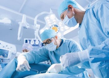 ONAC a cumpărat 1.000.000 de halate impermeabile de la Medico International