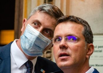 USR PLUS face alianță cu AUR pentru demiterea Guvernului Cîțu