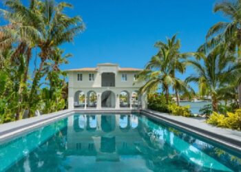 Cum arată conacul lui Al Capone din Miami Beach, salvat de la demolare cu o petiție online