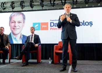 Dacian Cioloș este noul președinte al USR PLUS. Va renunța la conducerea Renew Europe?