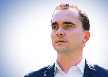 Deputatul Cosmin Șandru ofertă pentru AUR: „Eu ti-o spun direct, promovăm câțiva oameni unde vrei tu, unde spui, nu știe nimeni, îi facem membri PNL de formă”