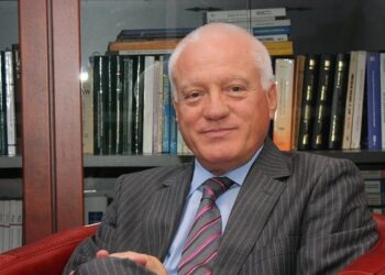 Valeriu Stoica: „Klaus Iohannis a permis ca la conducerea PNL să existe oameni mediocri”