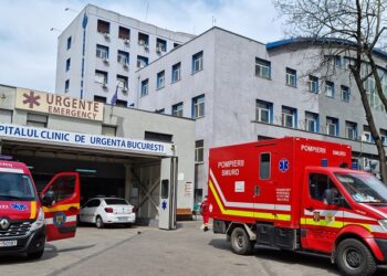 74.000 de medici, asistente și rezidenți din sistemul public de sănătate riscă să rămână fără salarii în decembrie