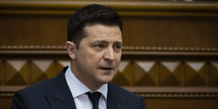 Președintele Volodymyr Zelenskiy îl suspectează pe Rinat Akhmetov că pune la cale o lovitură de stat