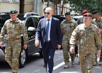 Mircea Geoană pledează pentru abandonarea „politicii pământului pârjolit”