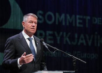 Majorarea salariilor pentru profesori, susținută de președintele Klaus Iohannis