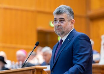 Bătrânii din azilele groazei au fost maltratați și jefuiți de bunuri, pensii și case