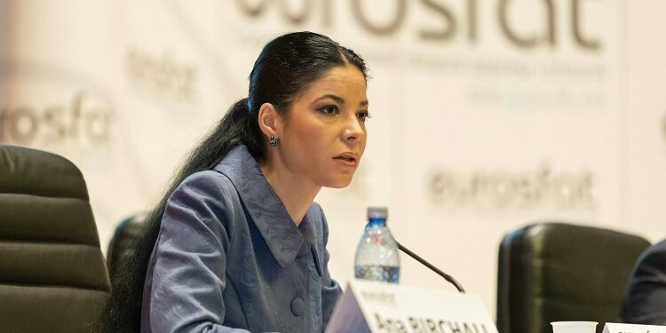 Ana Birchall îl acuză de hărțuire sexuală pe sociologul Marius Pieleanu